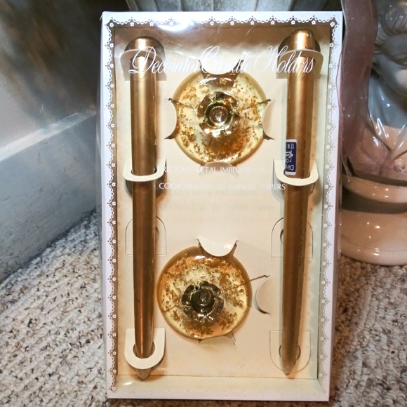 Vintage Treasure Masters Decorative Gold Fleck Candle Holders & Candles Set